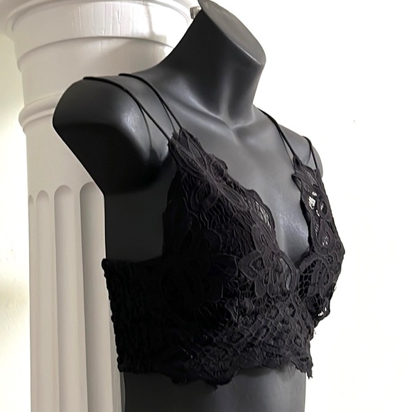 Free People Lined Lace Black Adella Bralette Size Small Summer Staple Festival - Picture 5 of 9